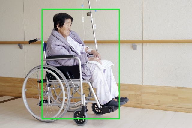 AI監視カメラ・防犯カメラの動体検知で高齢者施設の徘徊防止